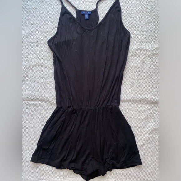 Classic Black Jumpsuit with Shorts | UK2LA | Size: M - Picture 2 of 4
